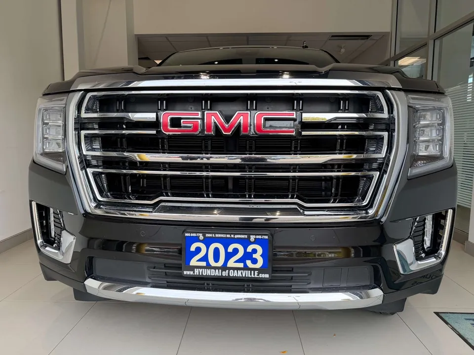 GMC Yukon 2023 photo 2