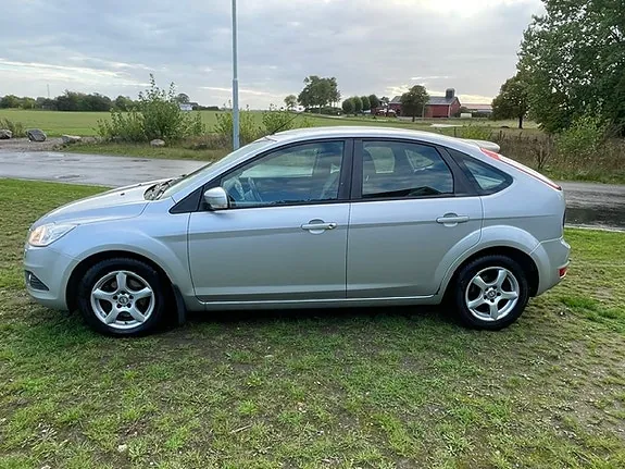 Ford Focus 2011 photo 2
