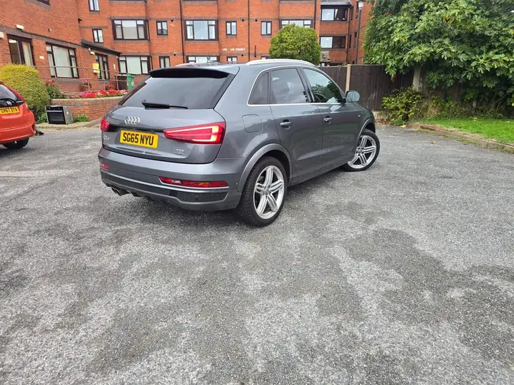 Audi Q3 2015 photo 3