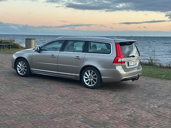 Volvo V70 2014 photo 3