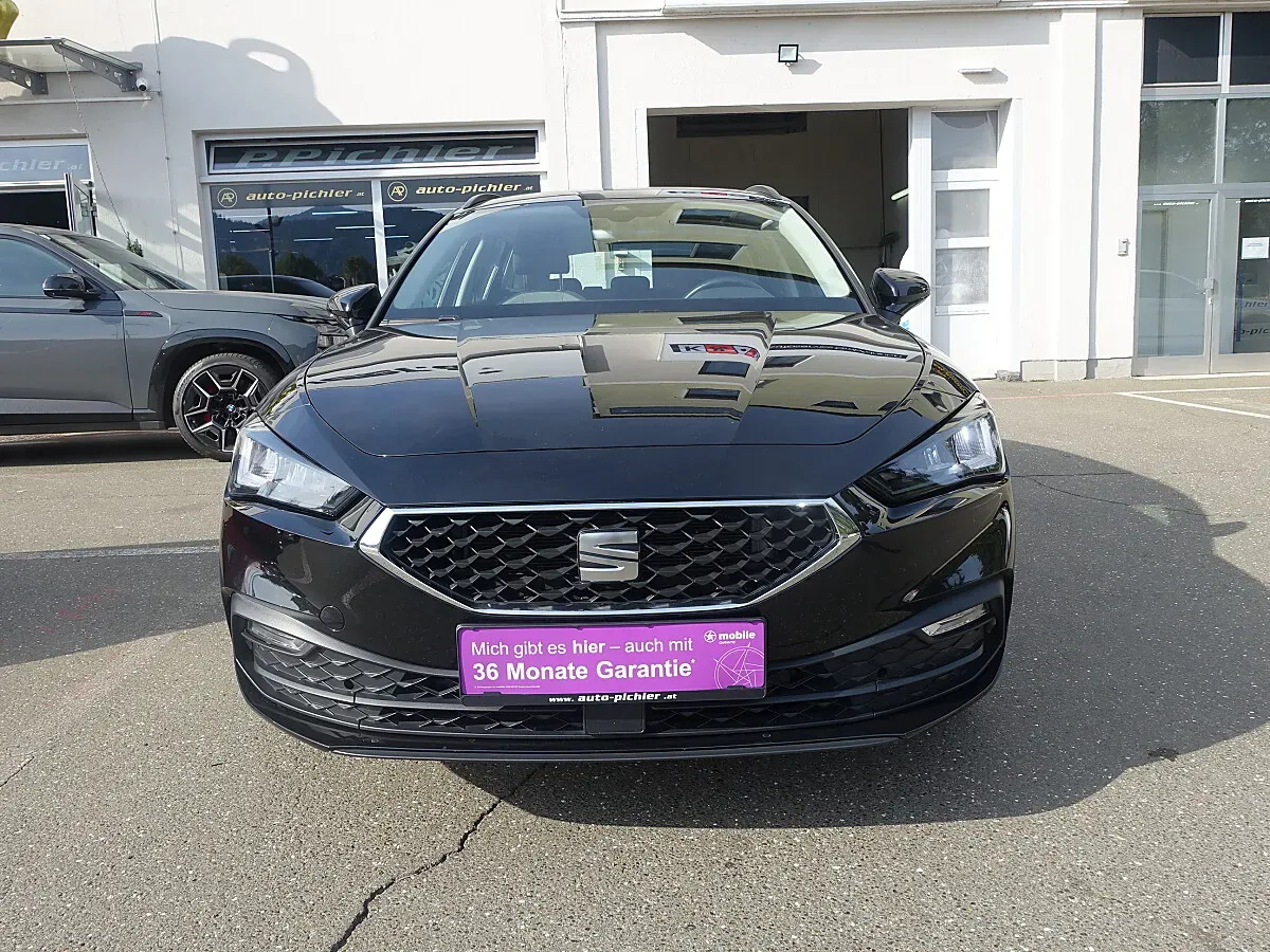 Seat Leon 2024 photo 2