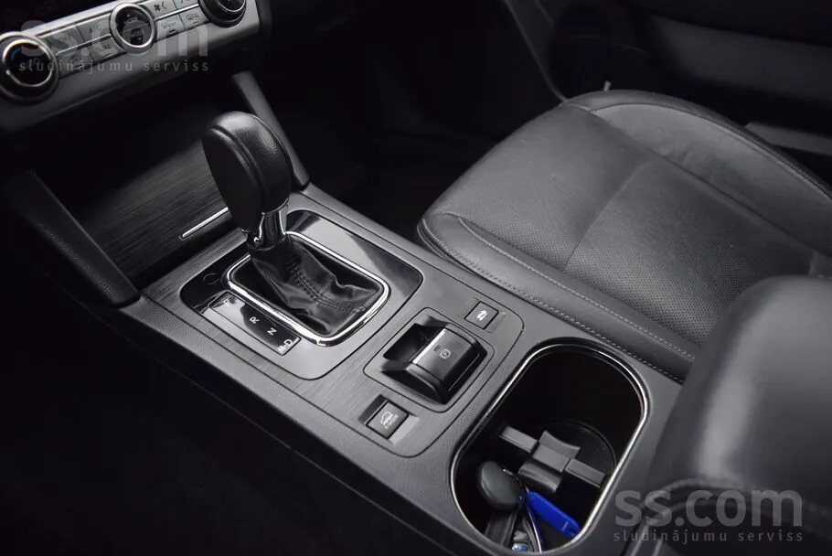 Subaru Legacy 2017 photo 5