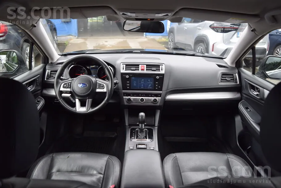 Subaru Legacy 2017 photo 4