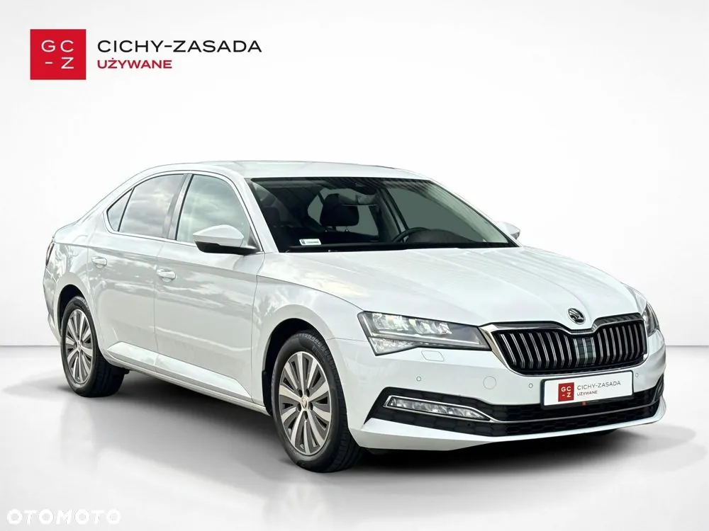 Skoda Superb 2022 photo 3