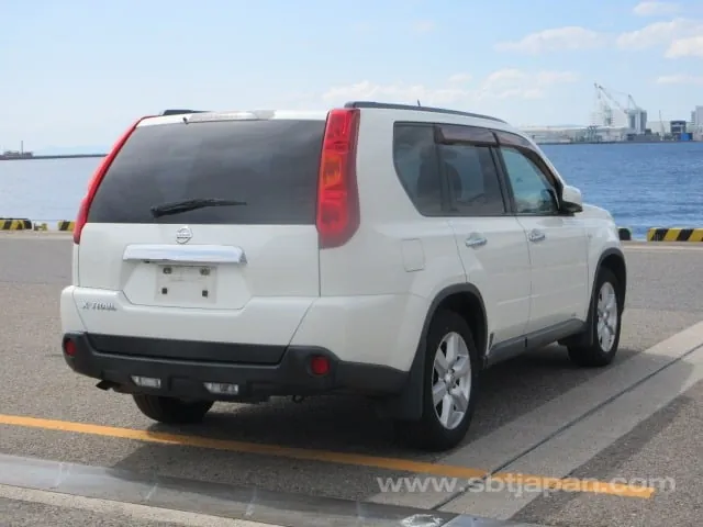 Nissan X-Trail 2010 photo 4