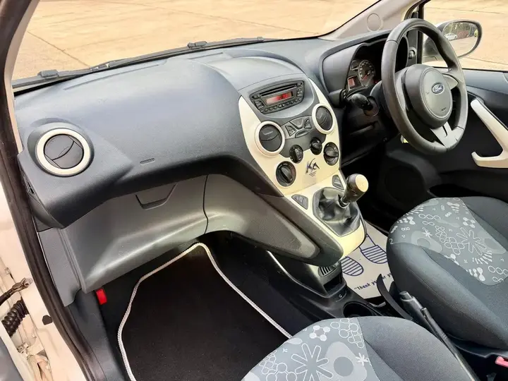 Ford Ka 2014 photo 4