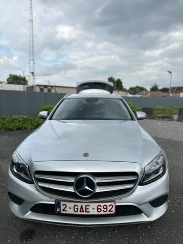 Mercedes-Benz C200