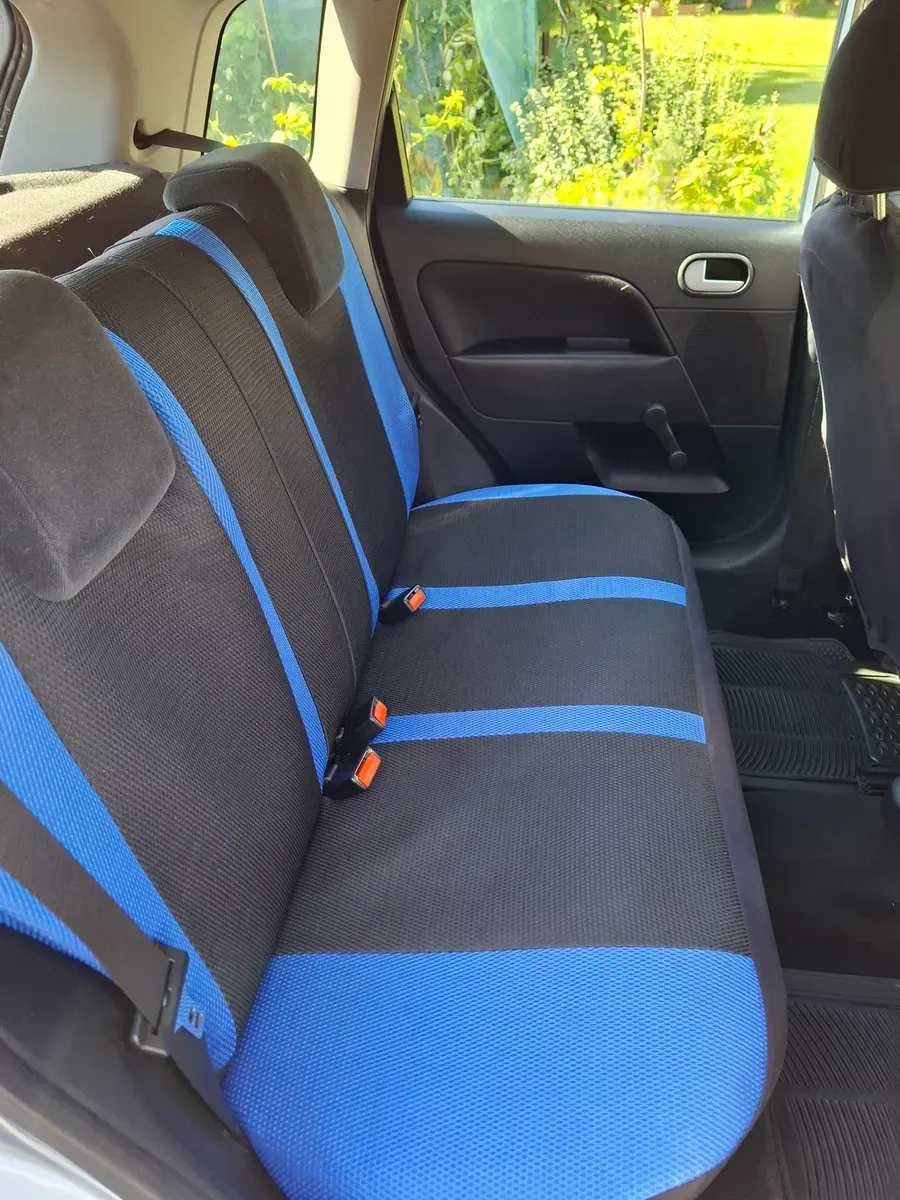 Ford Fiesta 2005 photo 3