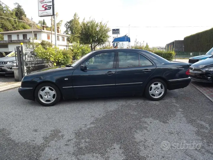 Mercedes-Benz E-Class 1998 photo 5