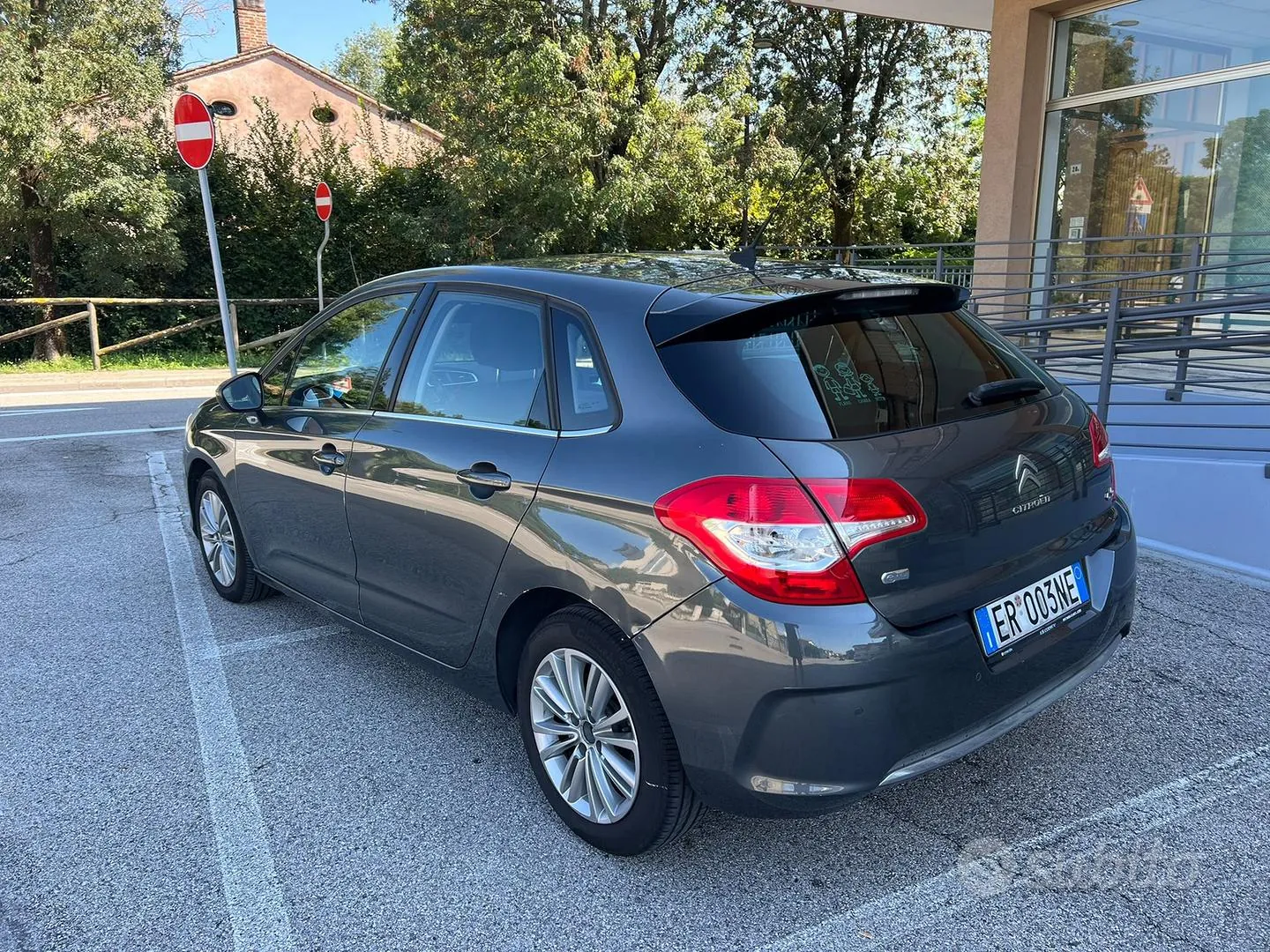 Citroen C4 2013 photo 2