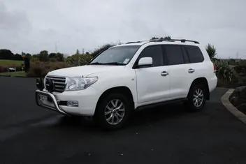 Toyota Land Cruiser 2011 photo 4
