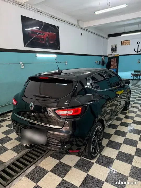Renault Clio 2017 photo 2