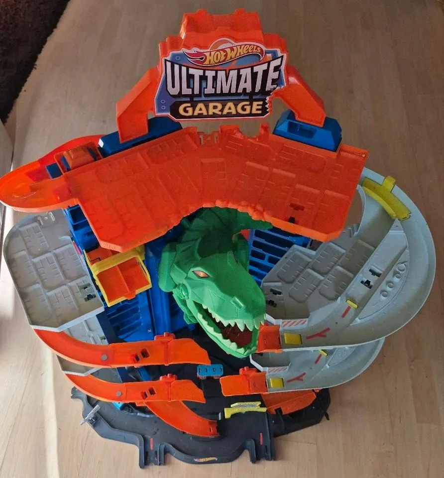 Hot Wheels Ultimate Garage