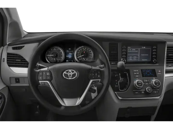 Toyota Sienna 2018 photo 4