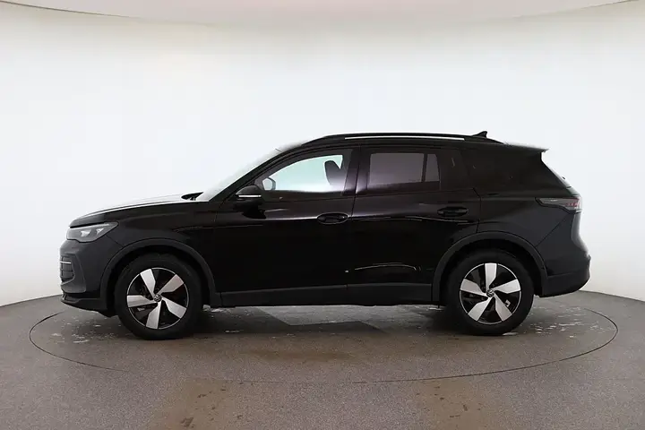 Volkswagen Tiguan 2026 photo 3