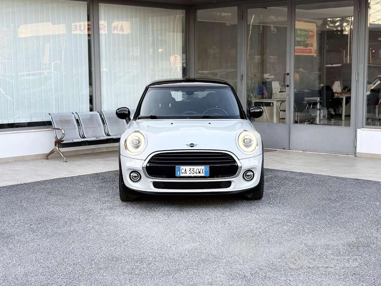 Mini Cooper 2020 photo 2