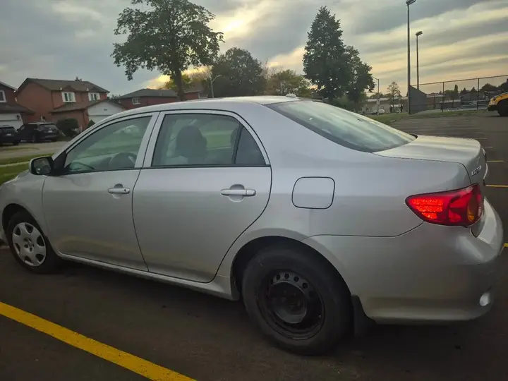 Toyota Corolla 2010 photo 3