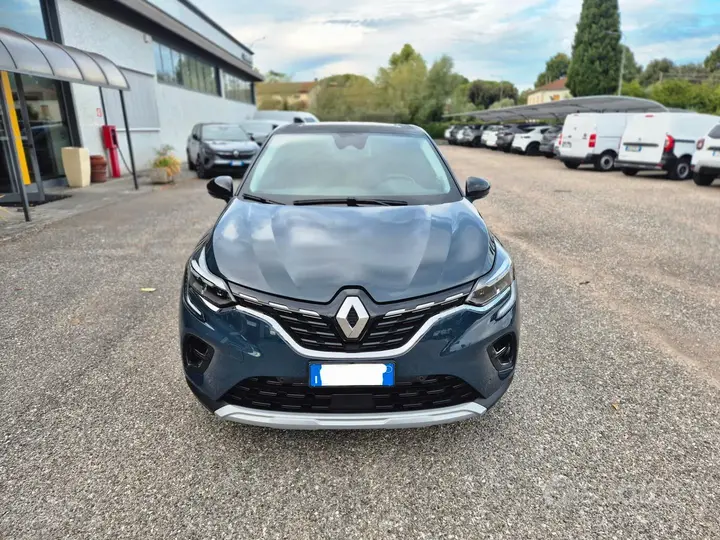 Renault Captur 2023 photo 2