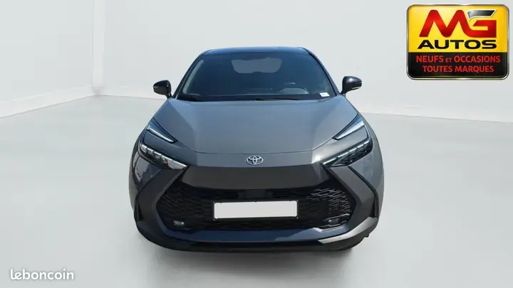 Toyota C-Hr 2026 photo 2