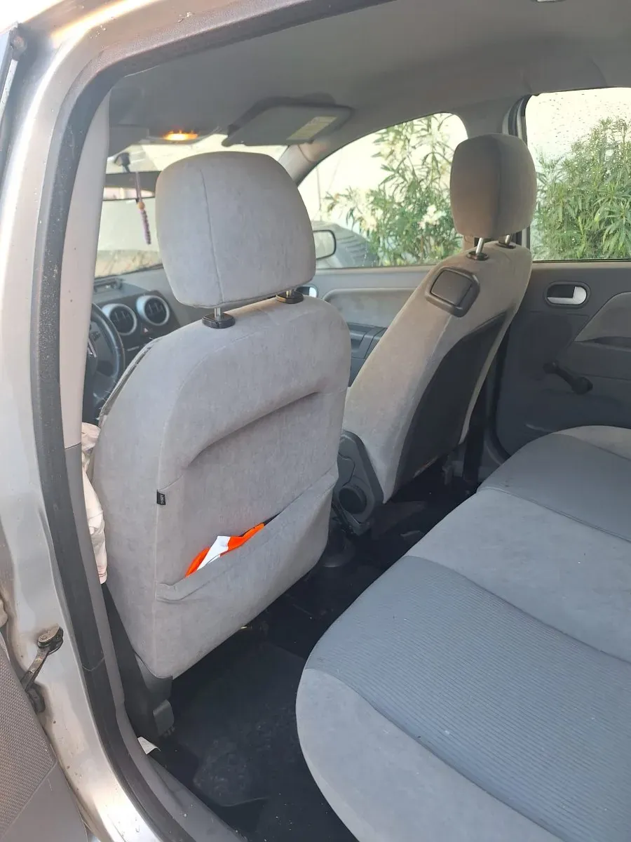 Ford Fusion 2002 photo 2