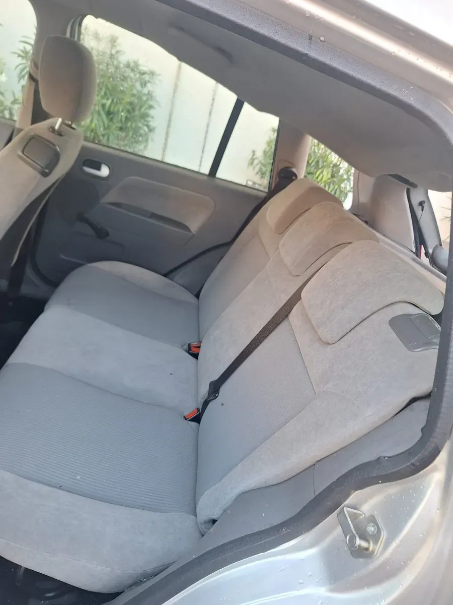 Ford Fusion 2002 photo 3