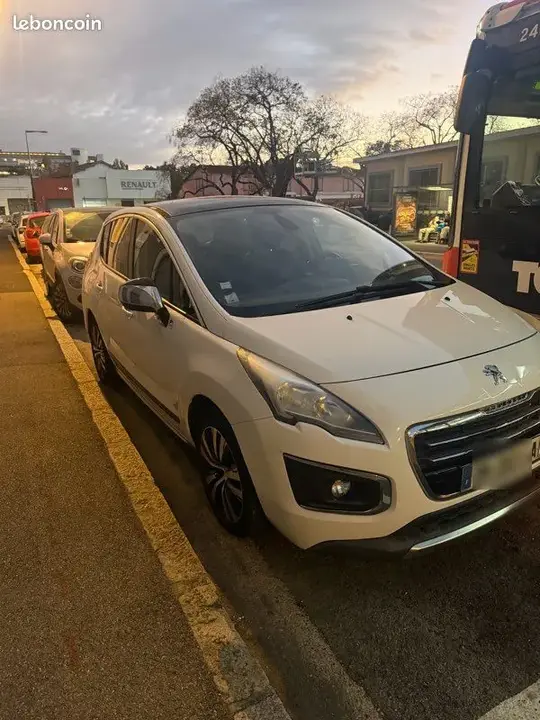 Peugeot 3008 2014 photo 2