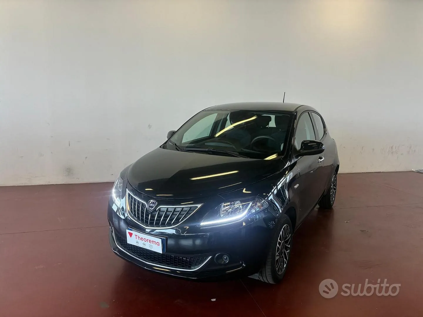 Lancia Ypsilon