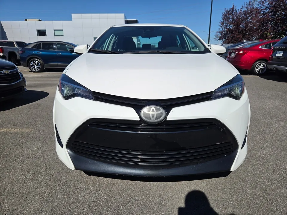 Toyota Corolla 2017 photo 2