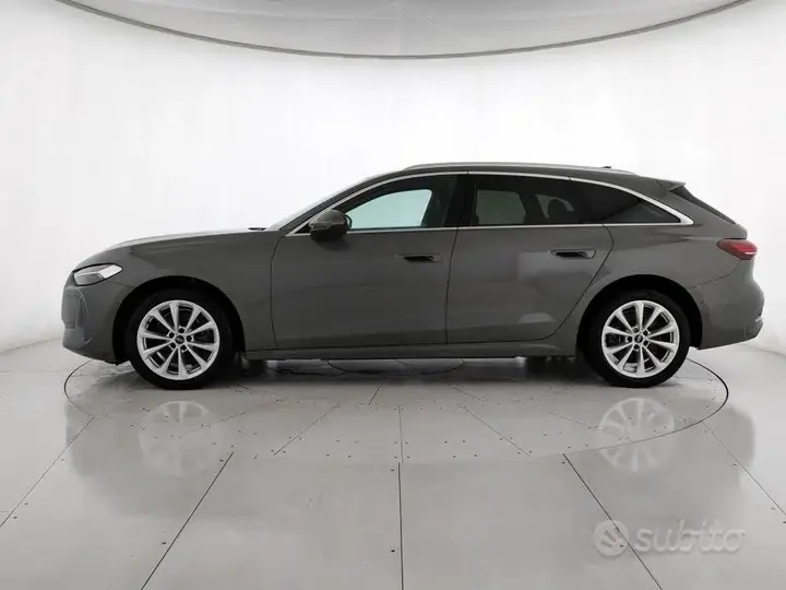 Audi A5 Avant 2025 photo 3