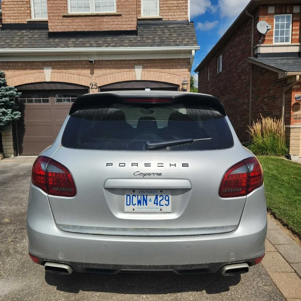 Porsche Cayenne 2011 photo 4