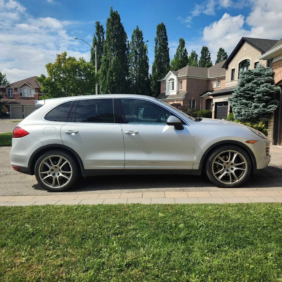 Porsche Cayenne 2011 photo 3