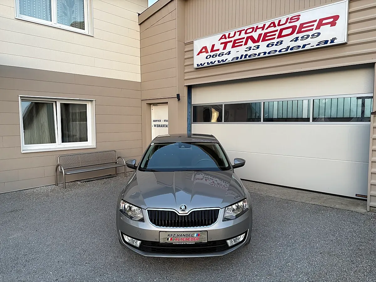Skoda Octavia 2015 photo 2