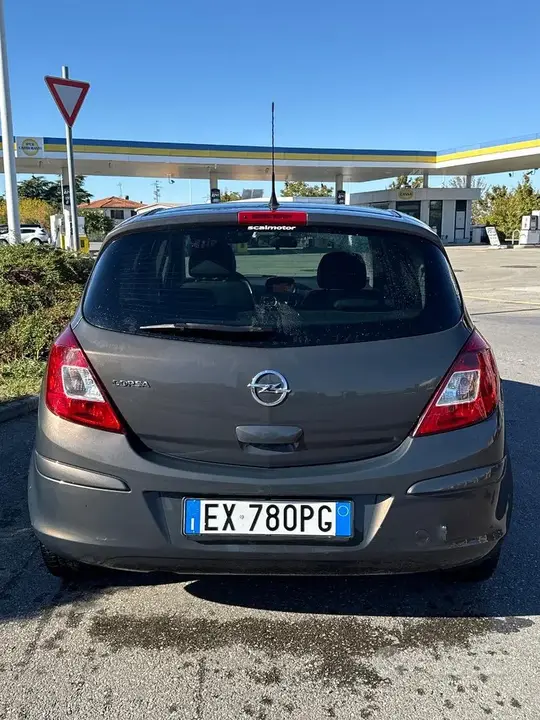 Opel Corsa 2014 photo 2