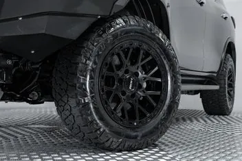 Toyota Fortuner 2022 photo 3