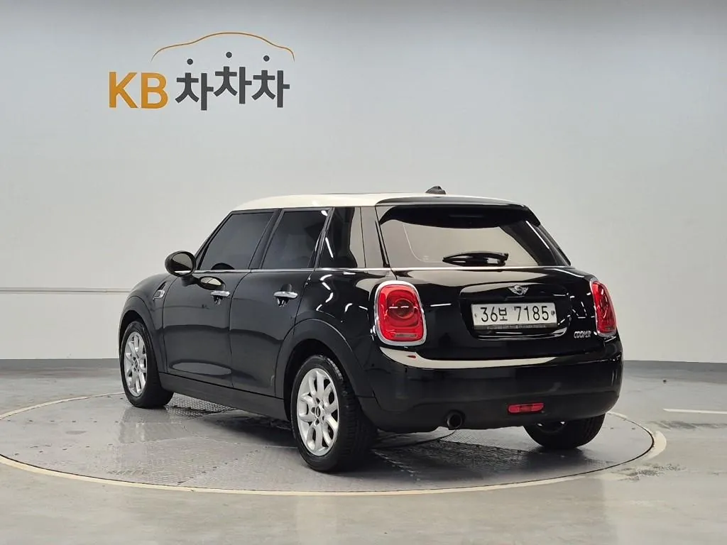 Mini Cooper 2018 photo 2