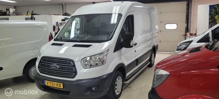 Ford Transit 2018 photo 2