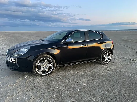 Alfa Romeo Giulietta 2010 photo 5
