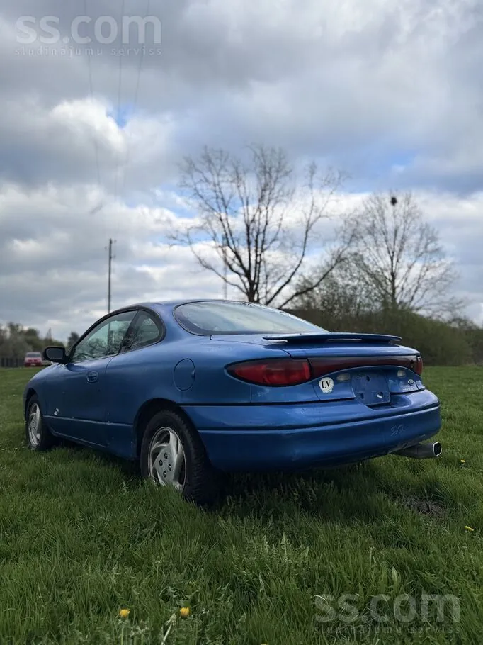 Ford Escort 2000 photo 3