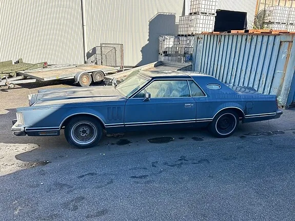 Lincoln Continental 1979 photo 2
