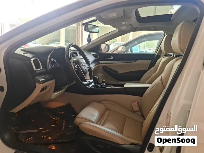 Nissan Maxima 2016 photo 2
