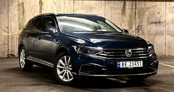 Volkswagen Passat 2020 photo 2