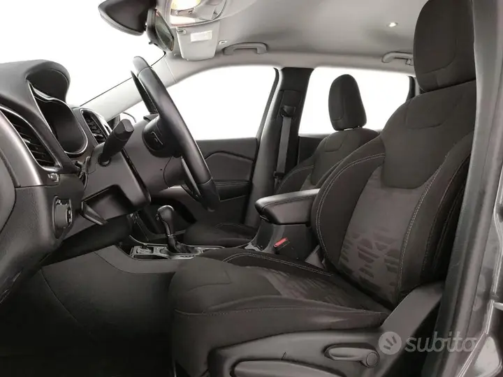 Jeep Cherokee 2020 photo 5