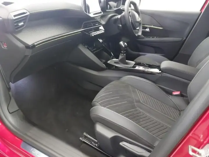 Peugeot 208 2026 photo 5