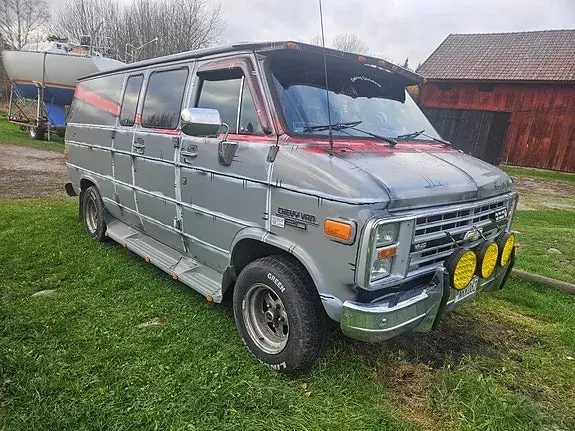 Chevrolet G20 1988 photo 2