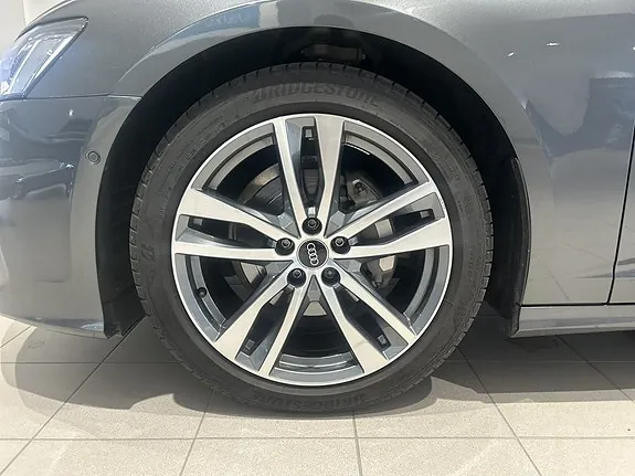 Audi A6 2025 photo 4