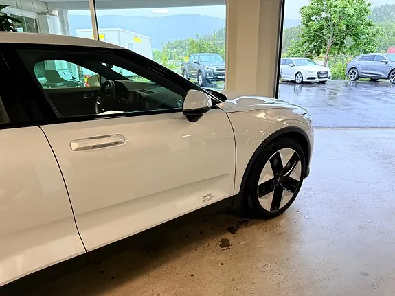Polestar 2 2023 photo 3
