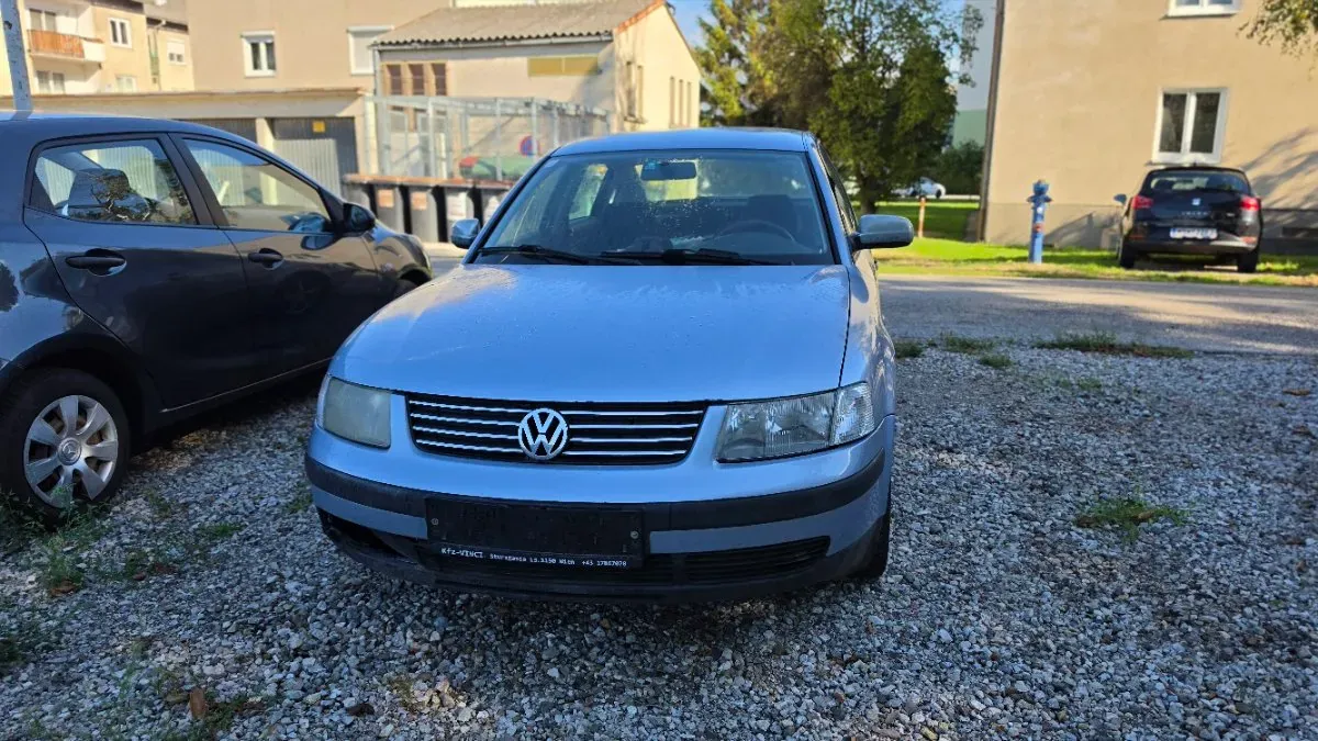 Volkswagen Passat 1997 photo 2