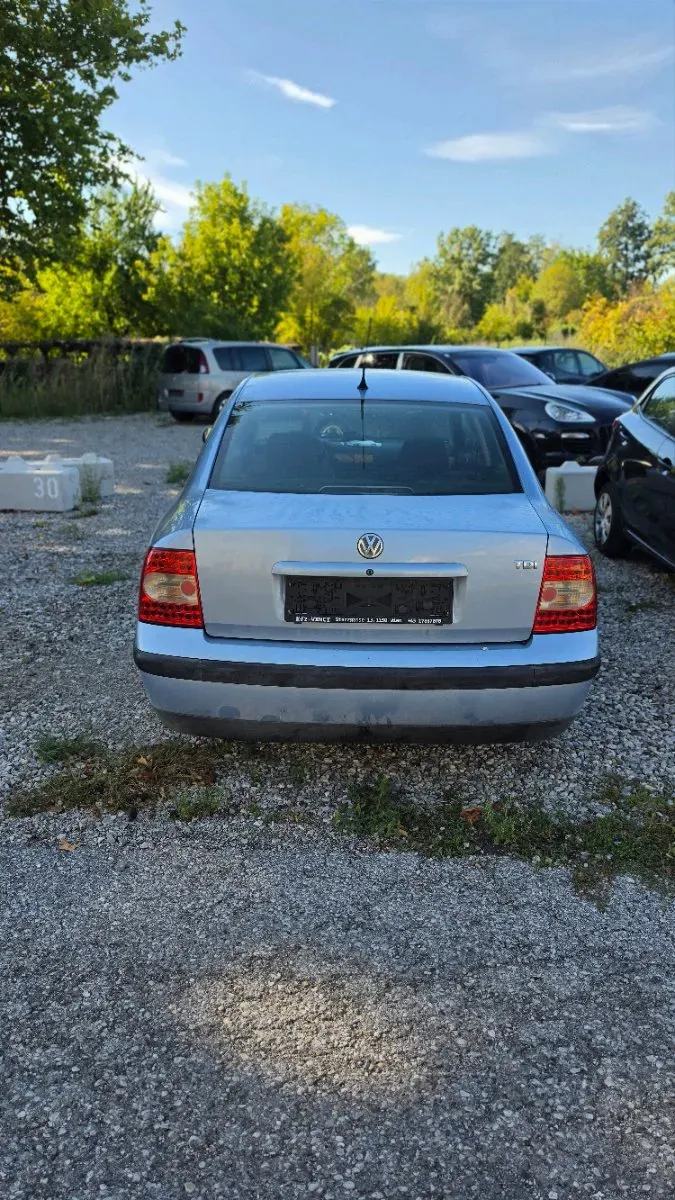 Volkswagen Passat 1997 photo 3