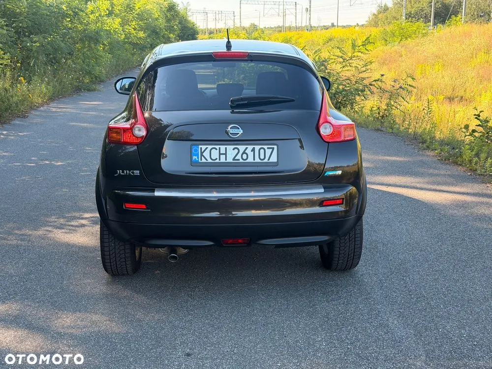 Nissan Juke 2011 photo 2