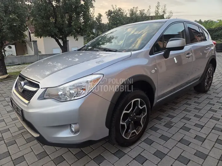 Subaru Xv 2012 photo 2